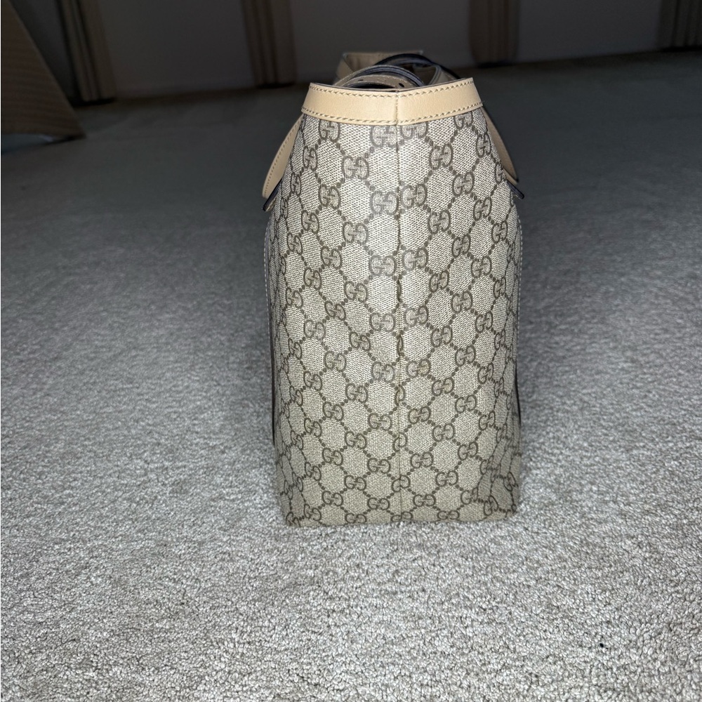 Gucci Beige and Brown Monogram Tote - Picture 2 of 16